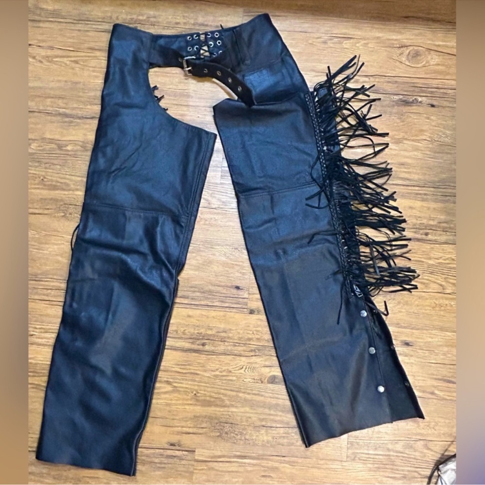 WOMEN BARNEY'S LEATHER CHAPS WITH FRINGE DETAIL